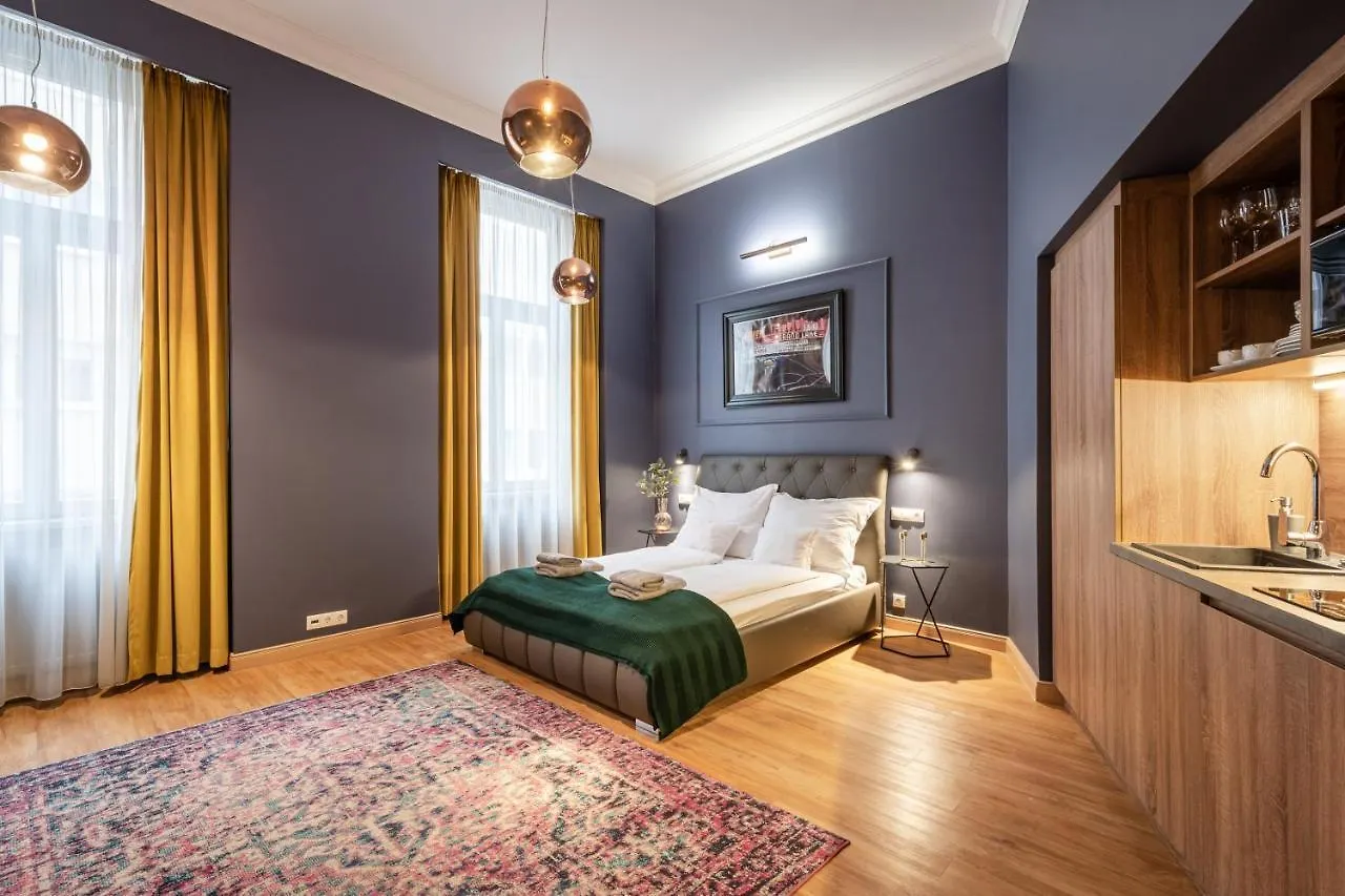 The Pearl Of The Heart Of Budapest Apartment